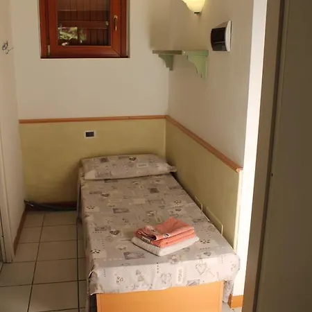 Marconi Apartment *