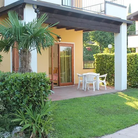 Marconi Apartment